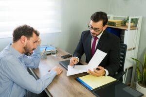 After meeting with his attorney, an accident victim asks, “How do I know if I have a valid spinal cord injury case in New York?” 